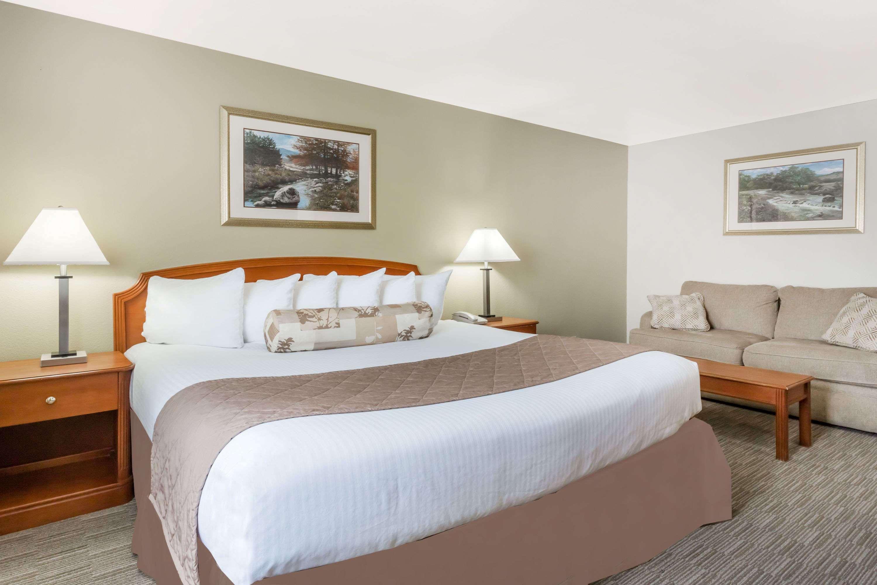 מלון Ramada By Wyndham אלי מראה חיצוני תמונה