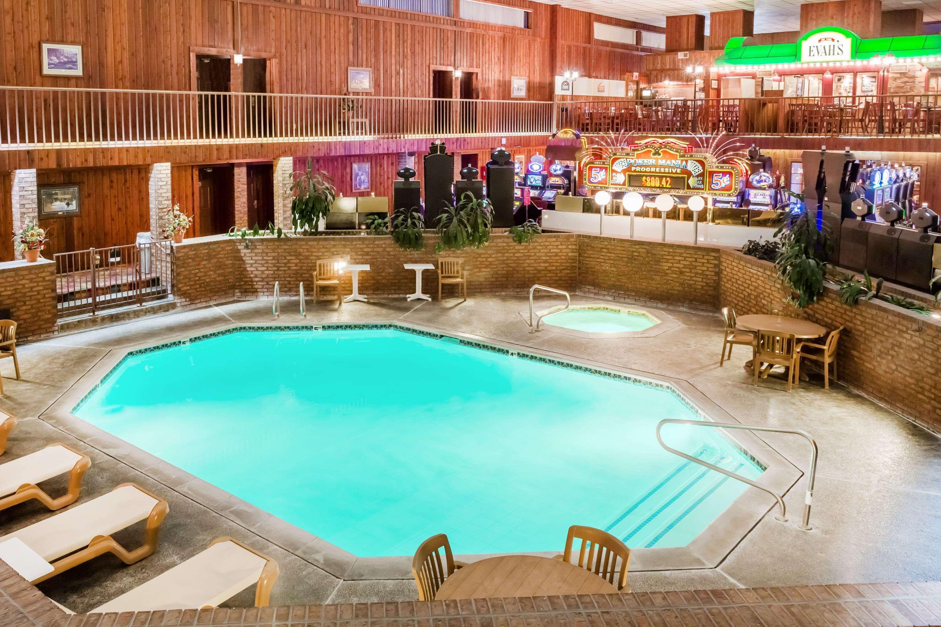 מלון Ramada By Wyndham אלי מראה חיצוני תמונה