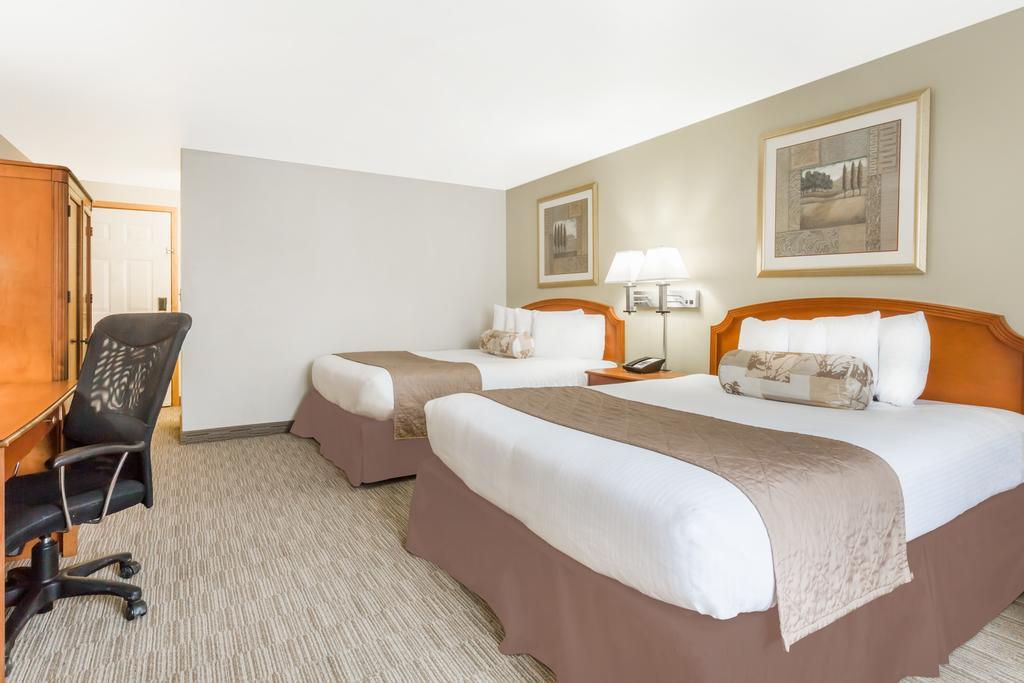 מלון Ramada By Wyndham אלי מראה חיצוני תמונה