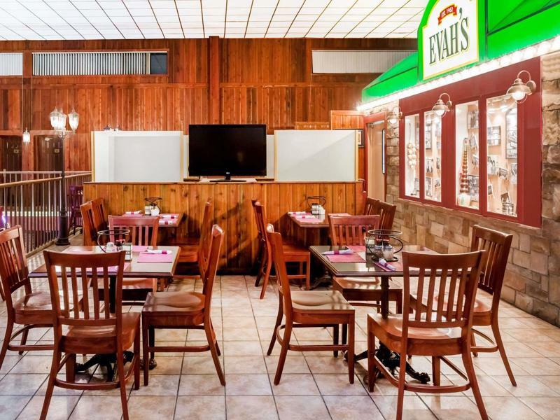 מלון Ramada By Wyndham אלי מראה חיצוני תמונה